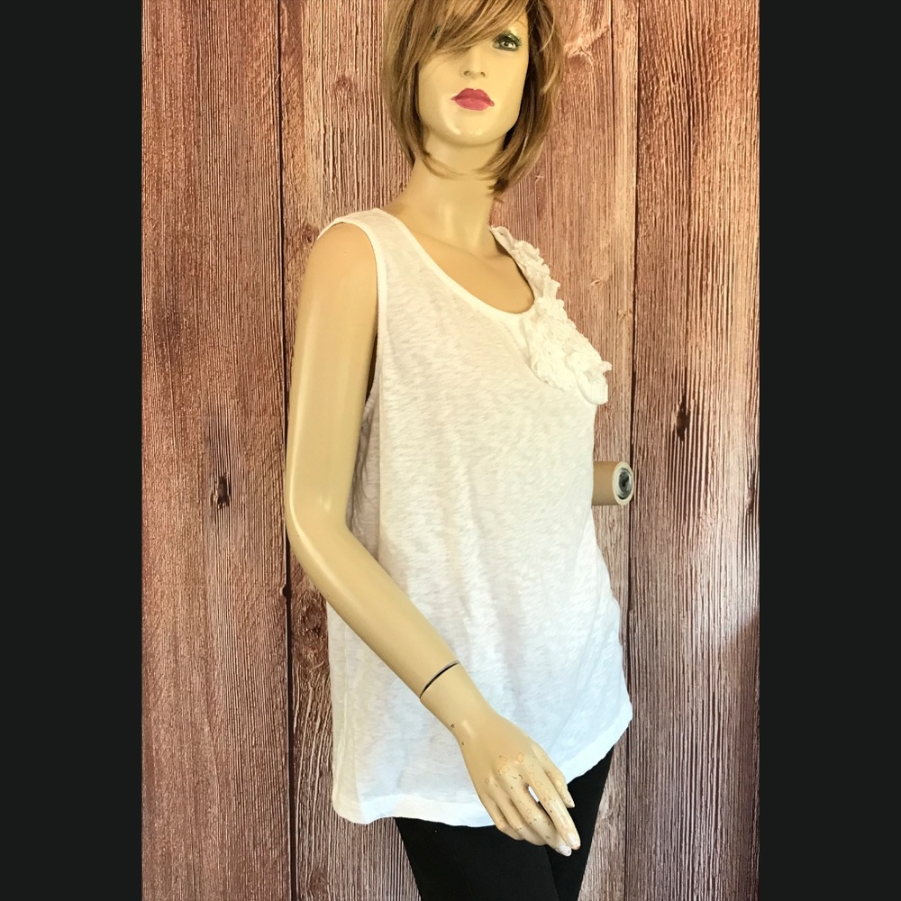 Fenini White Tank Top Floral Ruffle Accent Medium